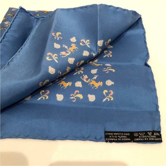 Hermes Blue Carre 100% Silk Scarf - Picture 6 of 11